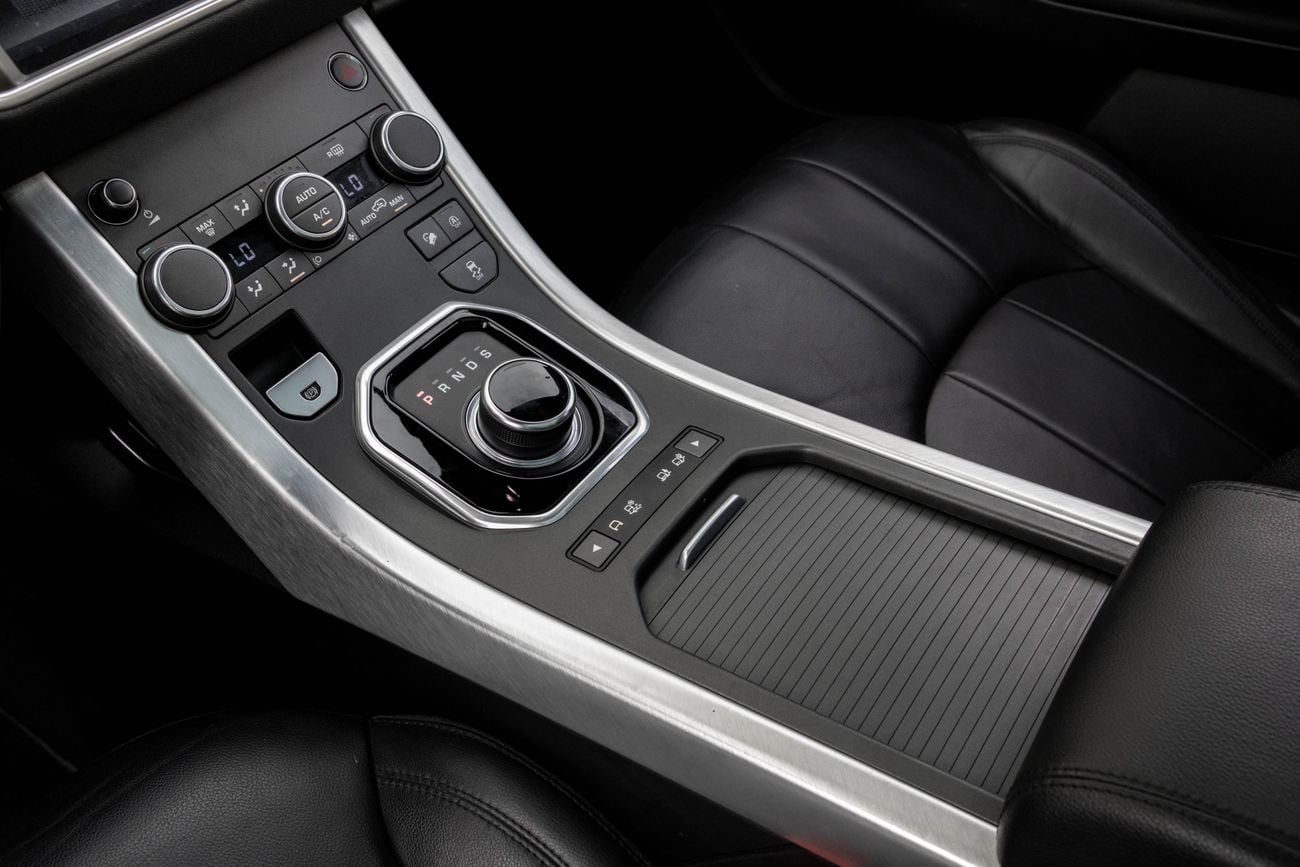 لاند روفر رانج روفر إيفوك Range Rover Evoque SE | 1,763 P.M | 0% Downpayment | EVOQUE | IMMACULATE!