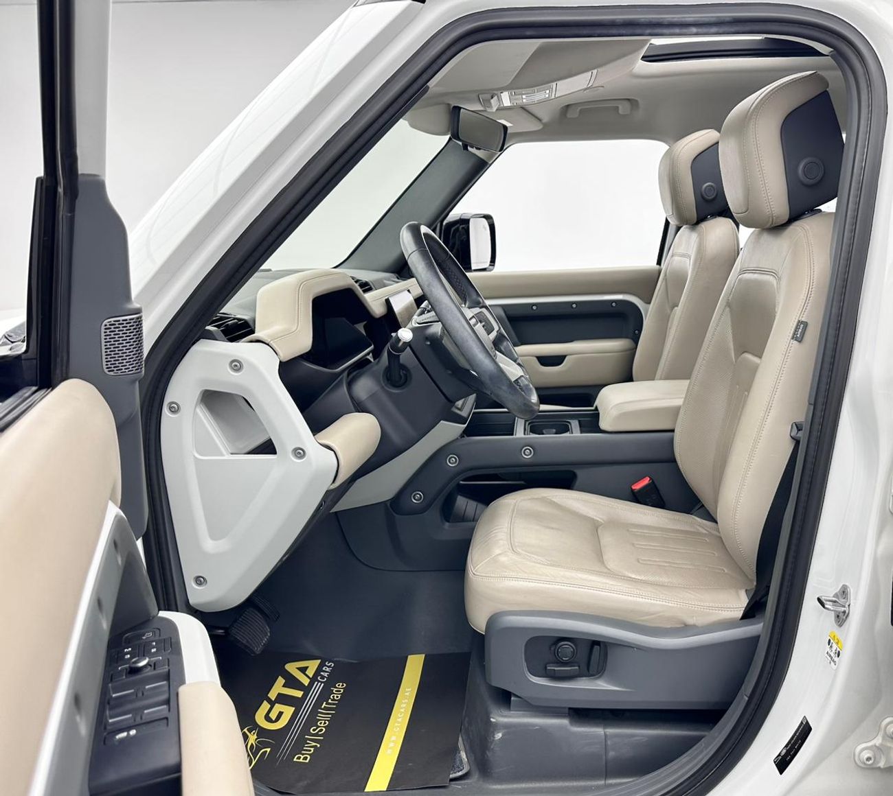 Land Rover Defender P400 110 HSE 3.0L (5 Seater) 2022 Land Rover Defender 110 HSE P400, Dec/2026 Land Rover Warranty, La