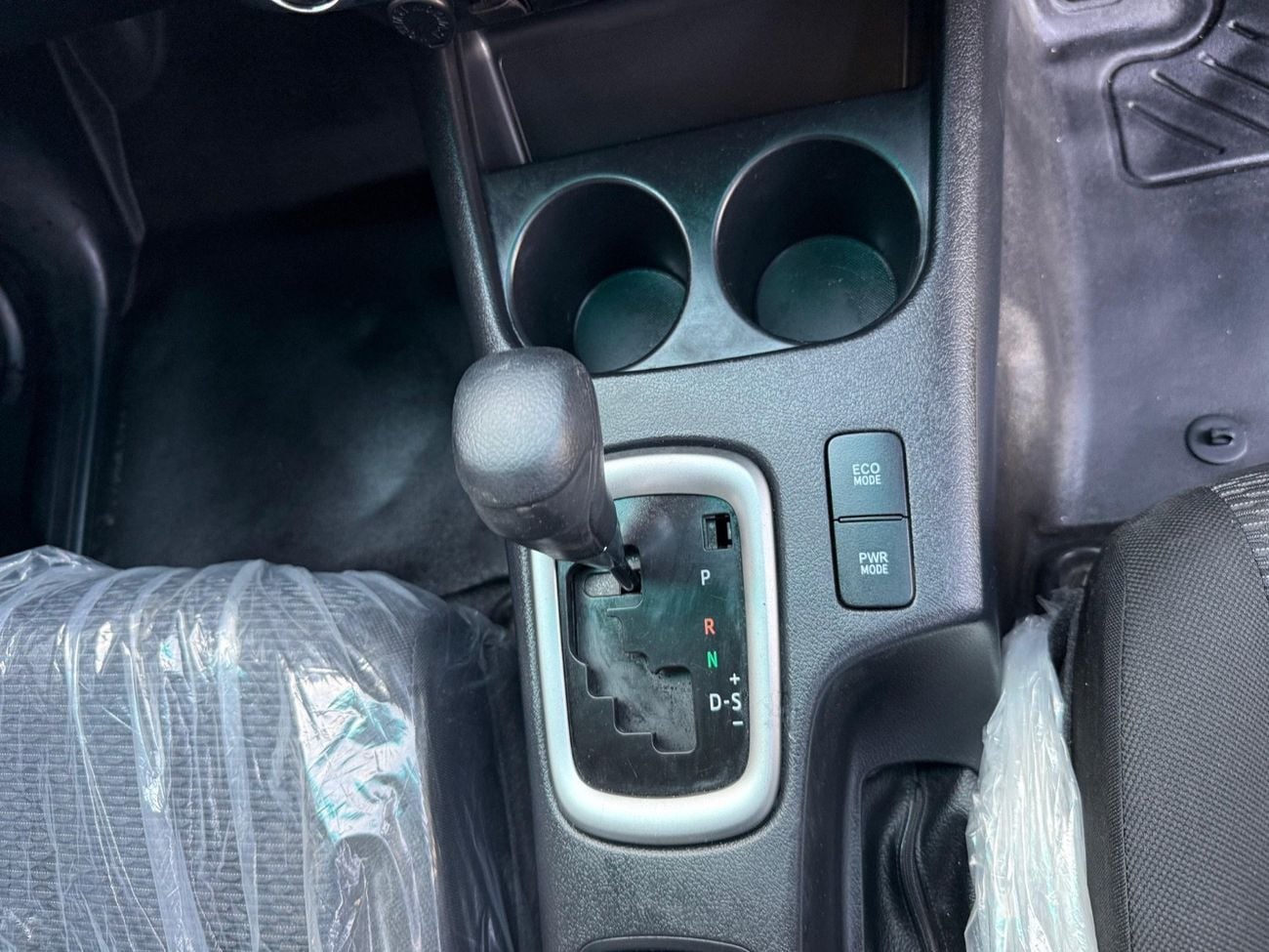 تويوتا هيلوكس Only for export Right Hand Drive