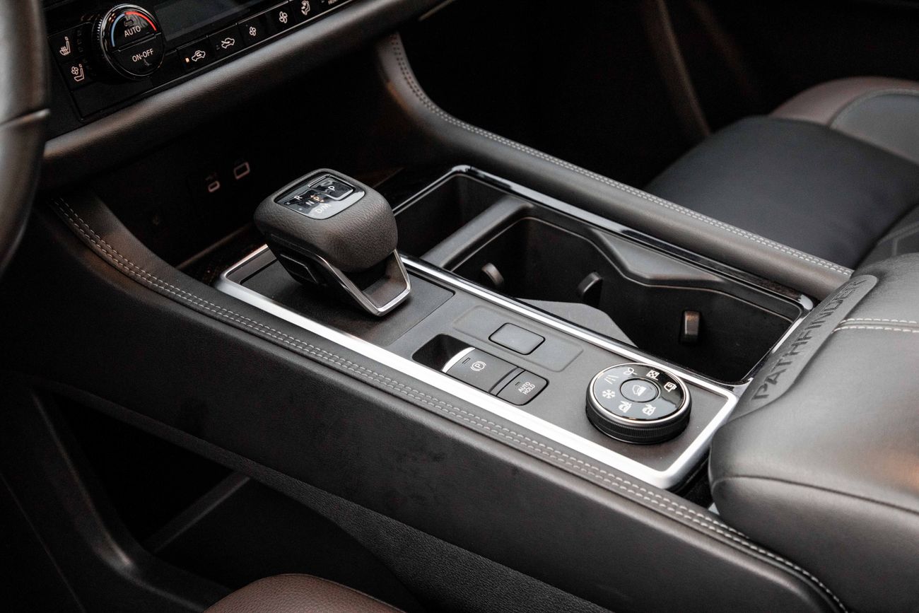 نيسان باثفايندر Pathfinder Highest Option - SL | 2,546 P.M | 0% Downpayment | Warranty!