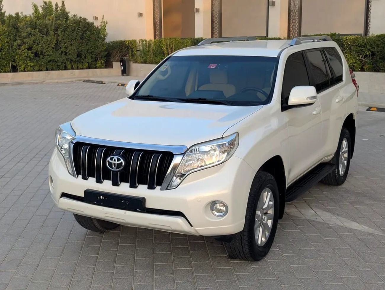 Toyota Prado GXR | GCC Specs | 62,381 KM | 2.7L V4 | Excellent Condition