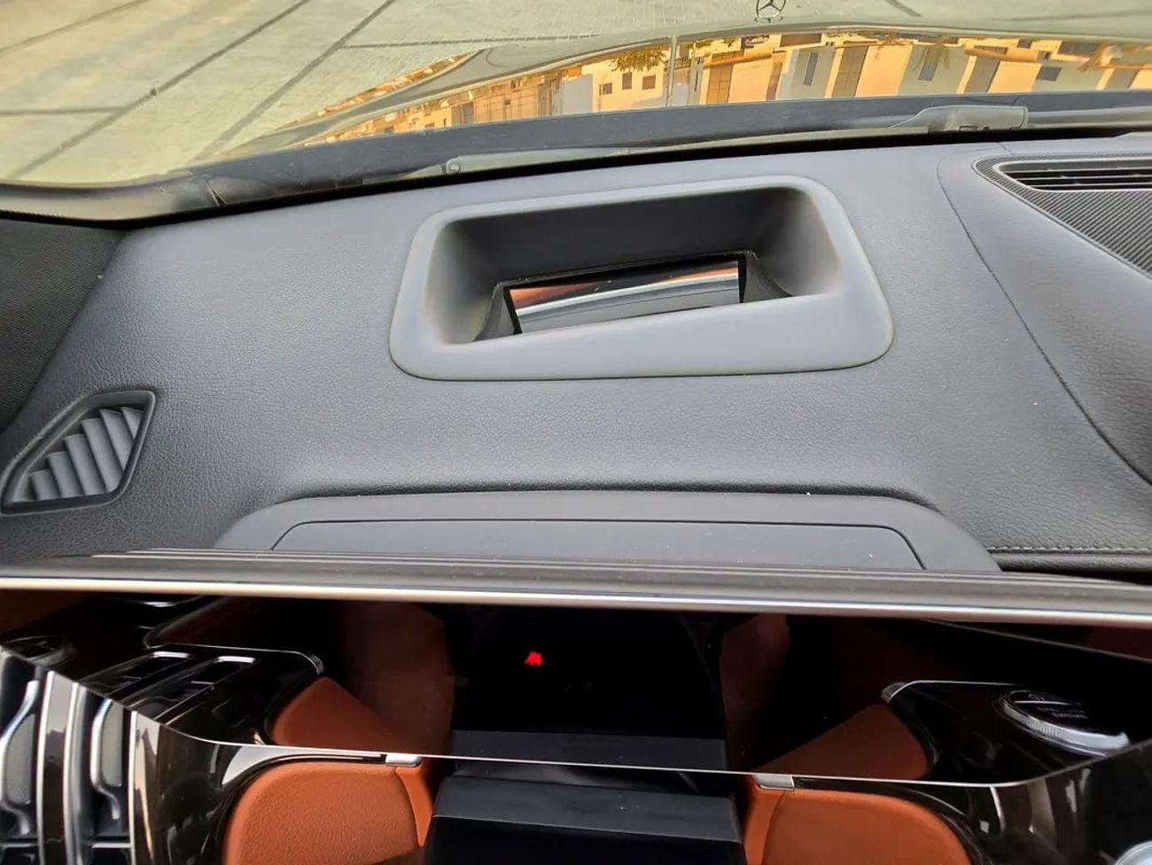 Mercedes Benz S500 S 500 L 4MATIC | GCC Specs | Low Mileage