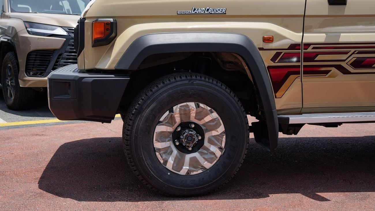 تويوتا لاند كروزر 70 HT VXR LC76 LX