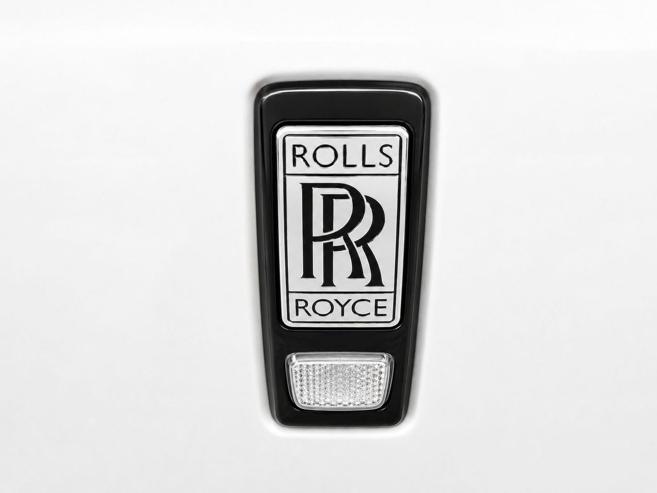 رولز رويس واريث STD (6.6L · 12 Cyl · Automatic · Petrol · Coupe · Rear Wheel Drive · 4 Seats · 2 Door)