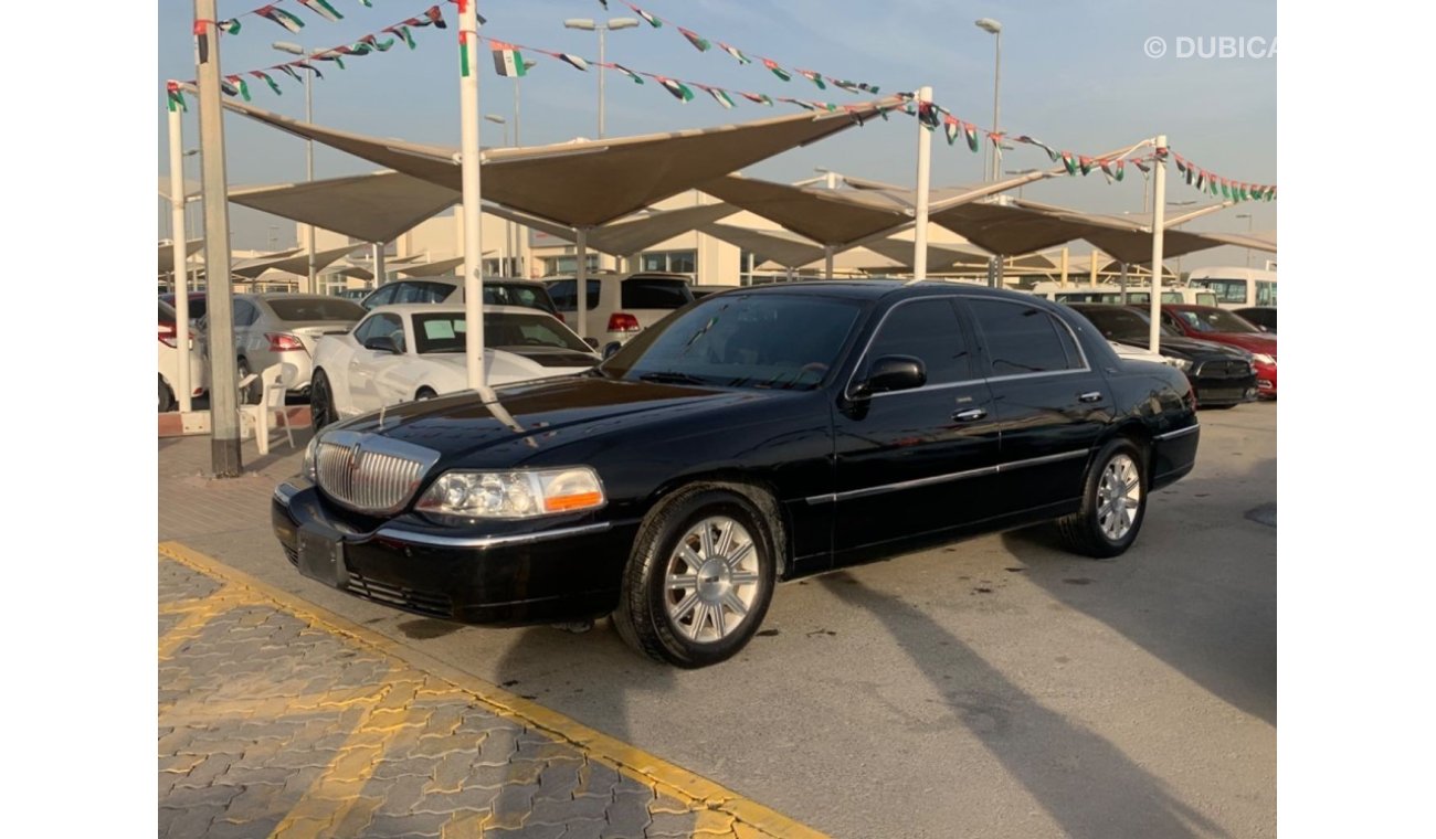 Lincoln Town Car 2011, American Black