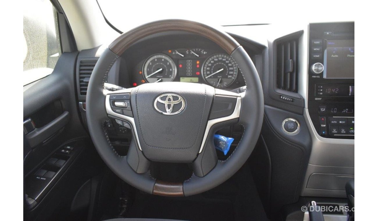 Toyota Land Cruiser 200 GX-R V8 4.6L PETROL AT WITH SUNROOF