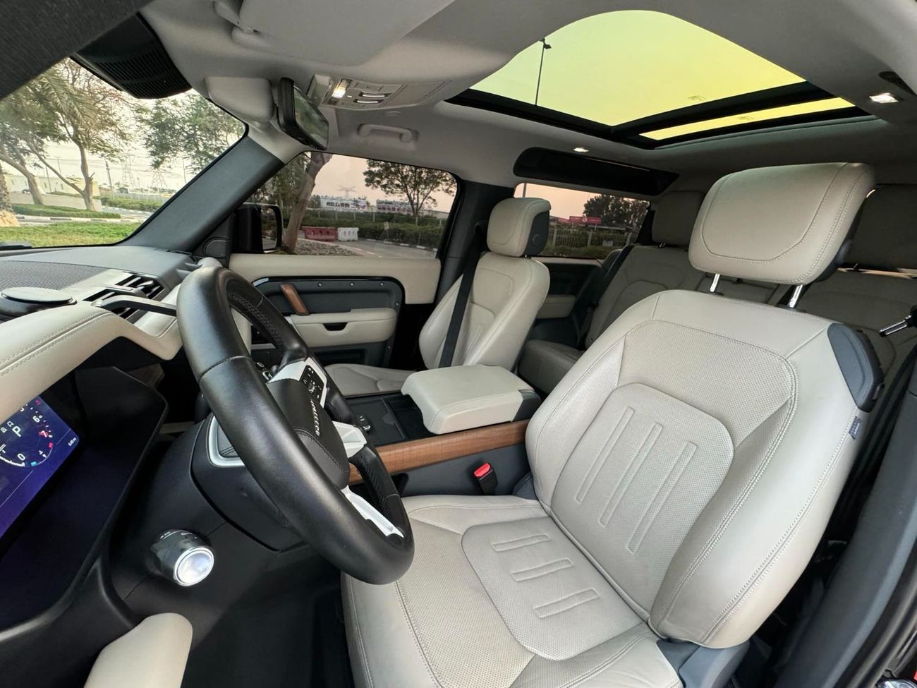 لاند روفر ديفندر 90 X-ديناميك HSE P400