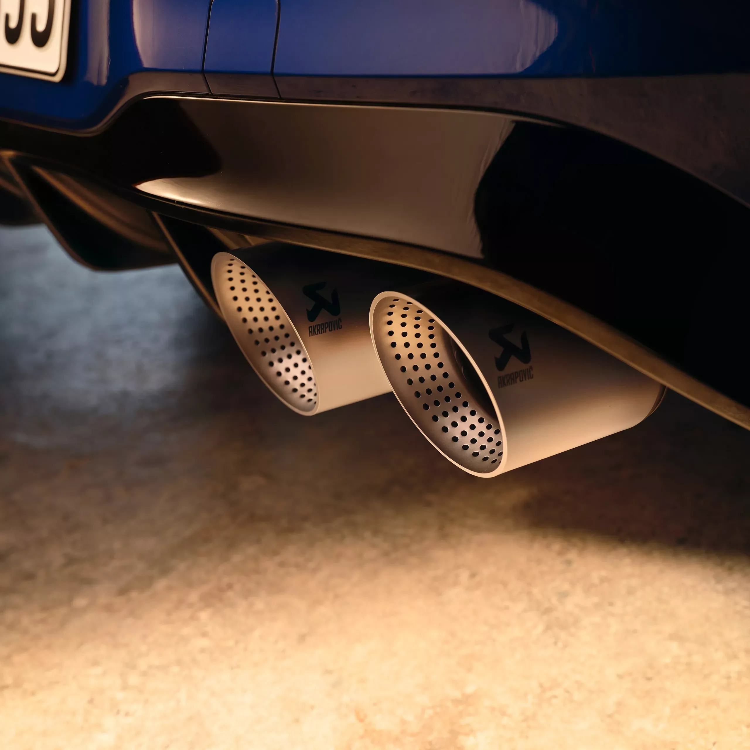 Volkswagen Golf R exterior - Exhaust