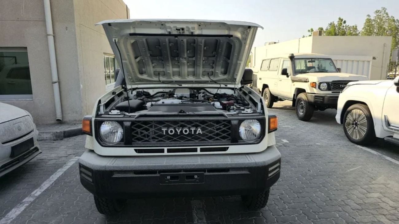 تويوتا لاند كروزر 70 TOYOTA LC78 HARDTOP AT 2.8 2025
