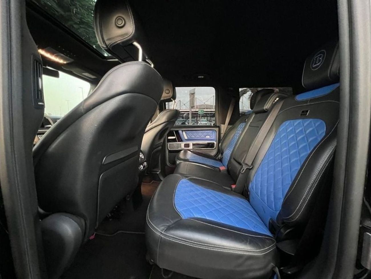 BRABUS 800 - Mercedes-AMG G 63 original brabus with docs  , full original paint , no accident , clean title ,