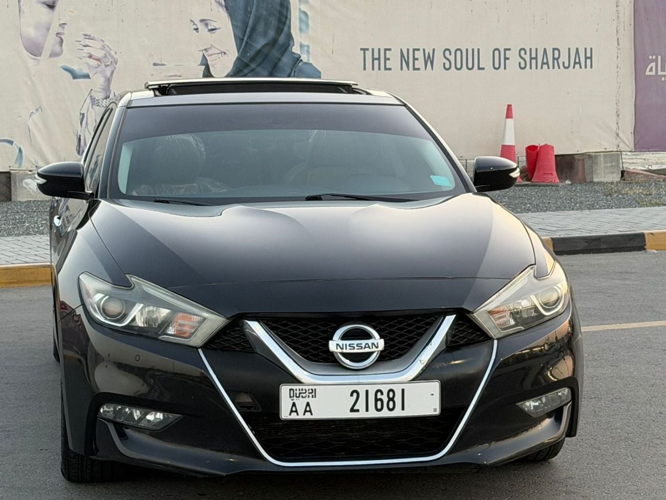 Nissan Maxima Top-of-the-line model, full options, panoramic