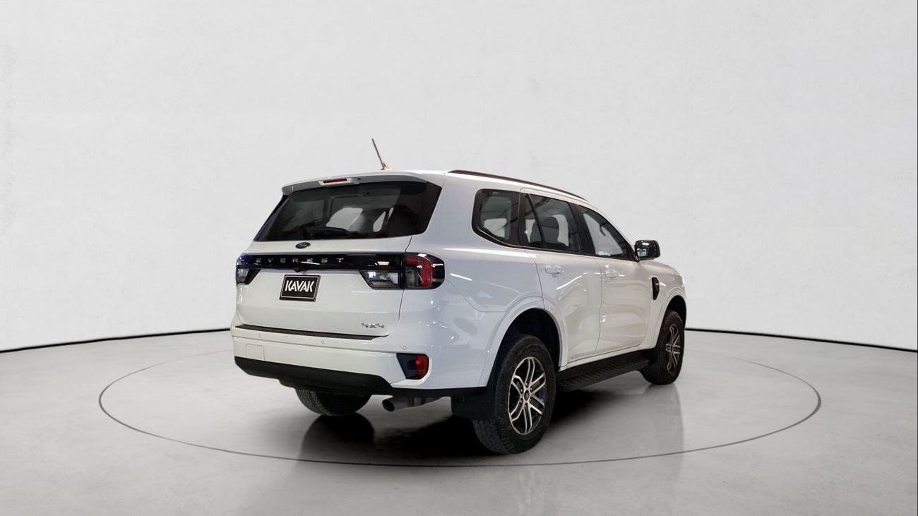 فورد ايفرست 2.3 XLS 4WD AUTO CLOTH OFF ROAD 18ALW | شامل الضمان | 0 ﺪﻔﻋﺓ ﺃﻮﻟﻯ