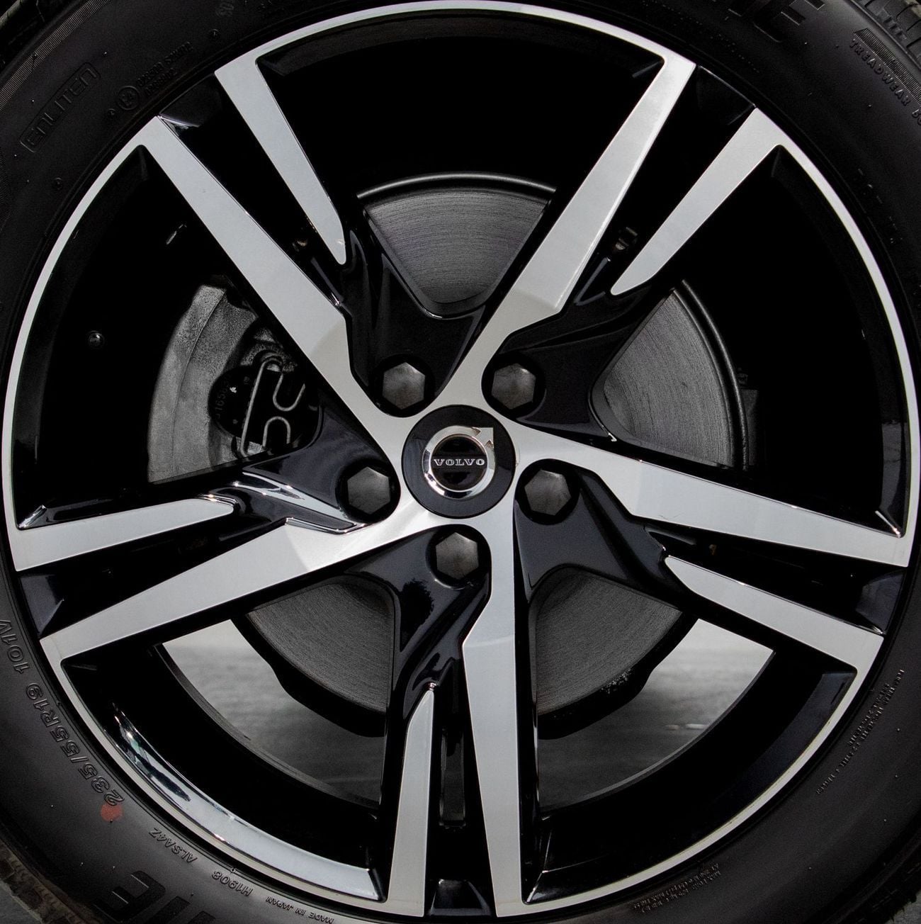 فولفو XC 60 B5 R Design 2.0L