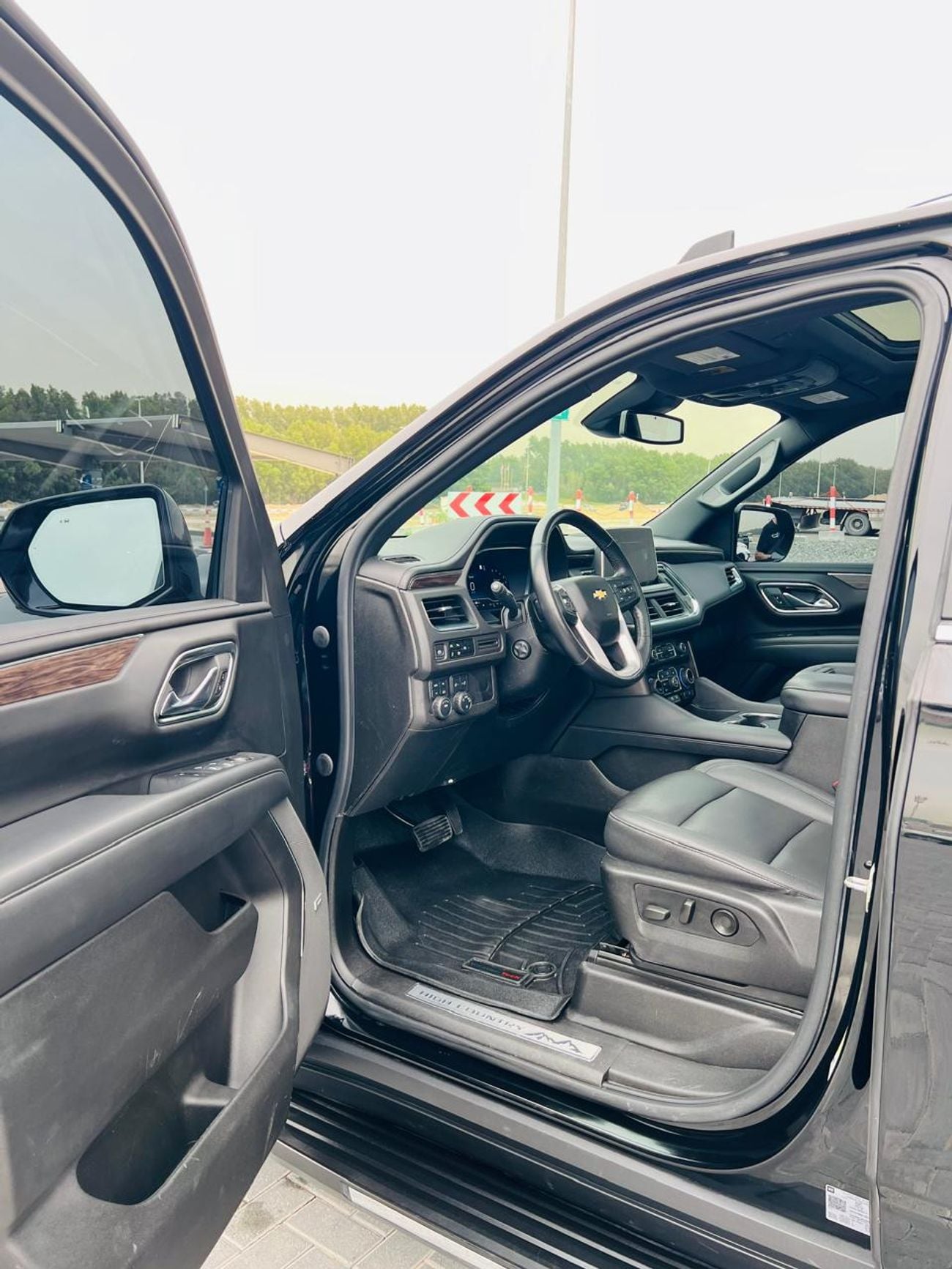 Chevrolet Suburban LT 5.3L 4WD