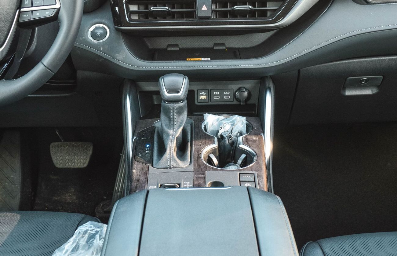 Toyota Highlander TOYOTA HIGHLANDER HYBRID LIMITED 2.5L AWD SUV 2025