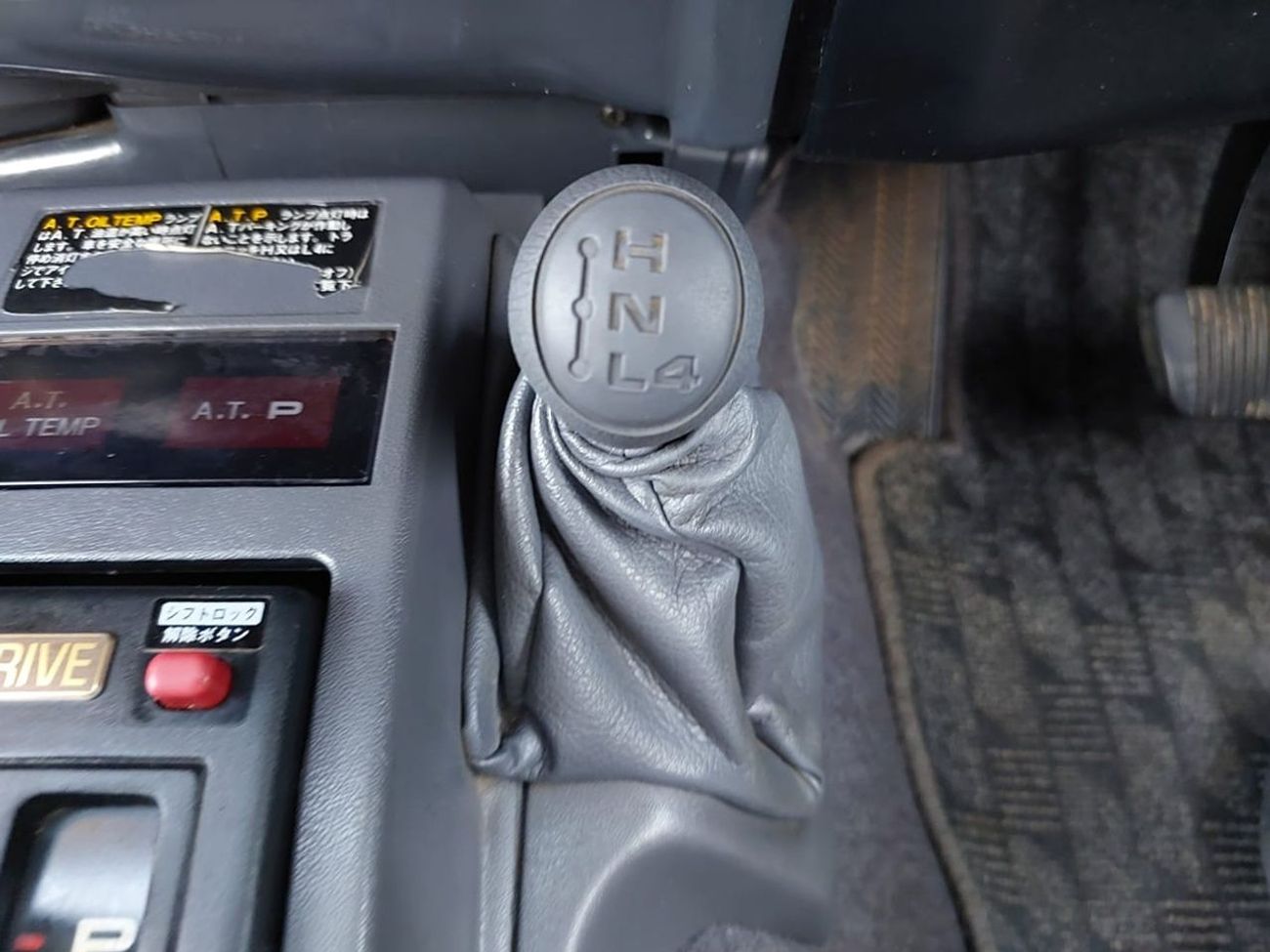 تويوتا لاند كروزر TOYOTA LAND CRUISER PRADO SUV RHD 1993 MODEL 3.0 L DIESEL AUTOMATIC(PM09894)