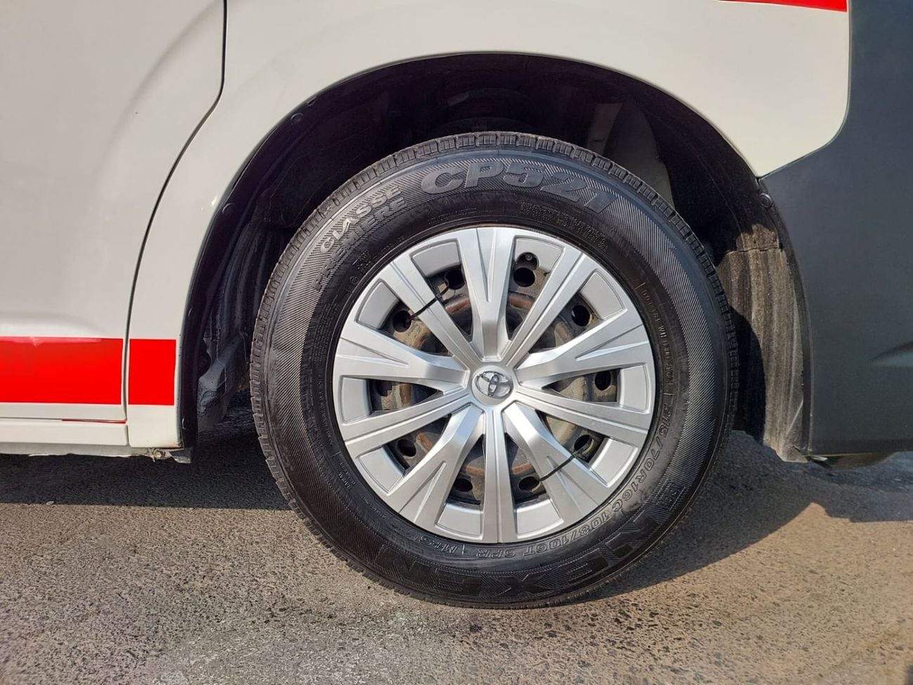 تويوتا هاياس TOYOTA HIACE COMMUTER AMBULANCE VAN RHD 2020 MODEL 2.8 L DIESEL AUTOMATIC(PM19152)