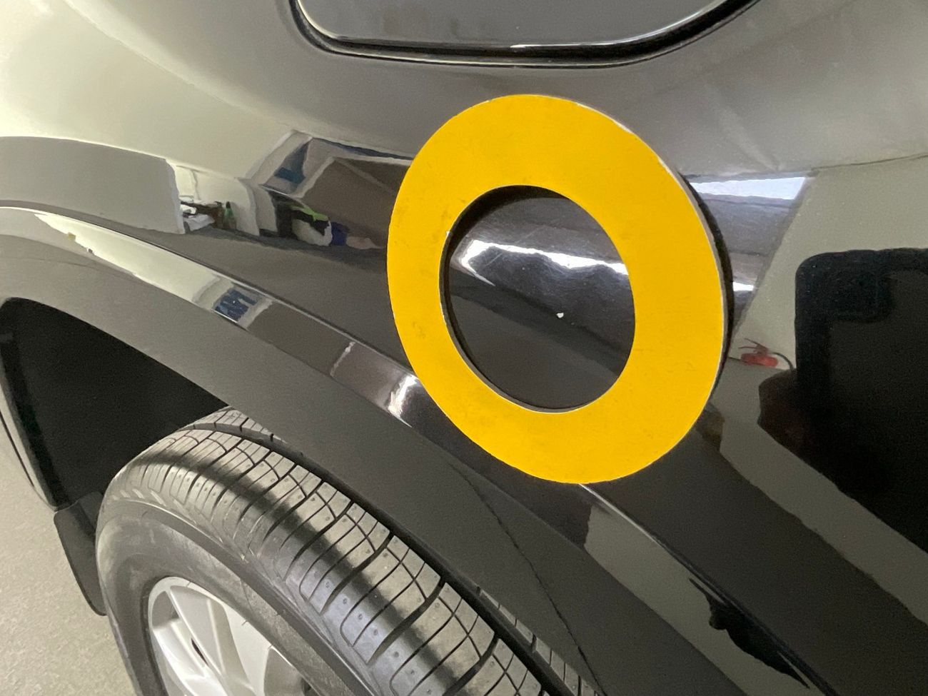 ميتسوبيشي باجيرو GLS Midline w/sunroof | شامل الضمان | 0 ﺪﻔﻋﺓ ﺃﻮﻟﻯ