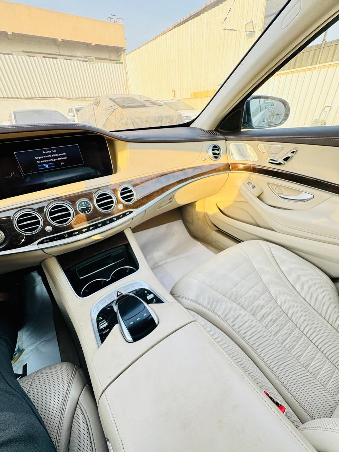 Mercedes-Benz S 560 Std 4.0L (463 HP)