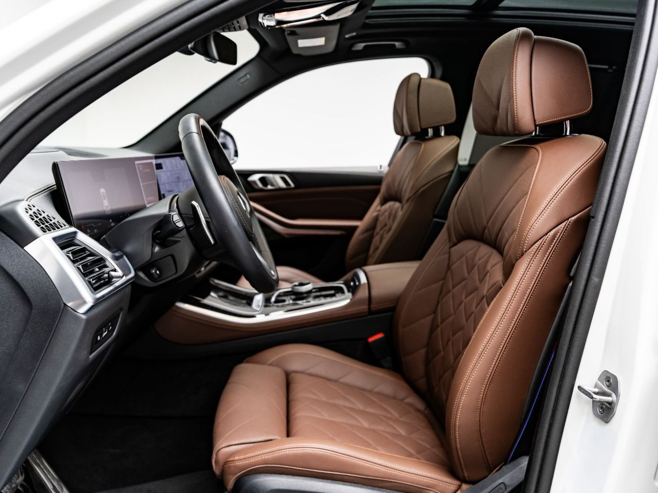 BMW X5 40i M Sport 3.0L 2025 BMW X5 xDrive 40i M Sport, 3.0 TC I6, AWD, 340bhp, 8 Speed Auto.