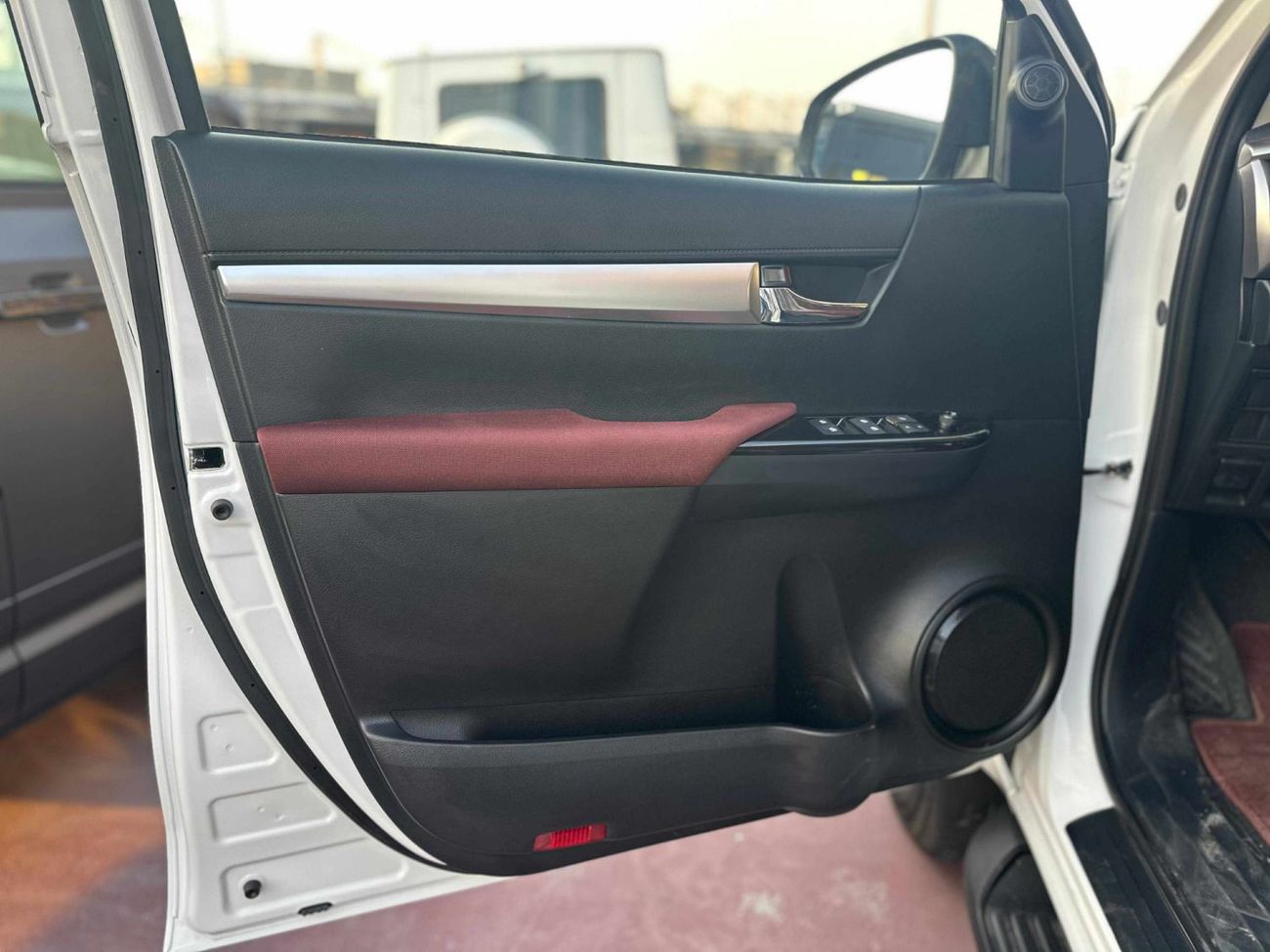 تويوتا هيلوكس GCC SPEC BRAND NEW