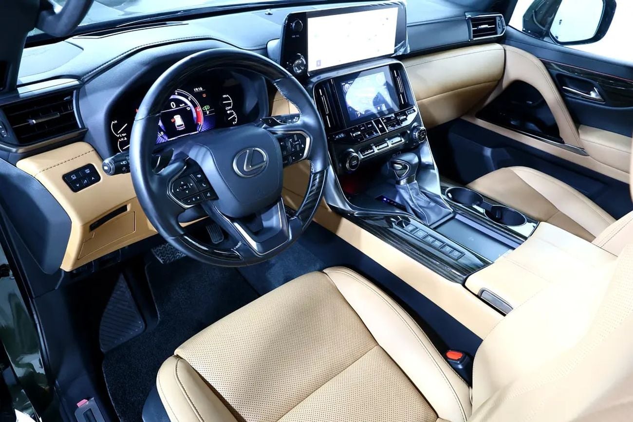 Lexus LX600 SIGNATURE GCC Specs-Under warranty-Pristine Condition