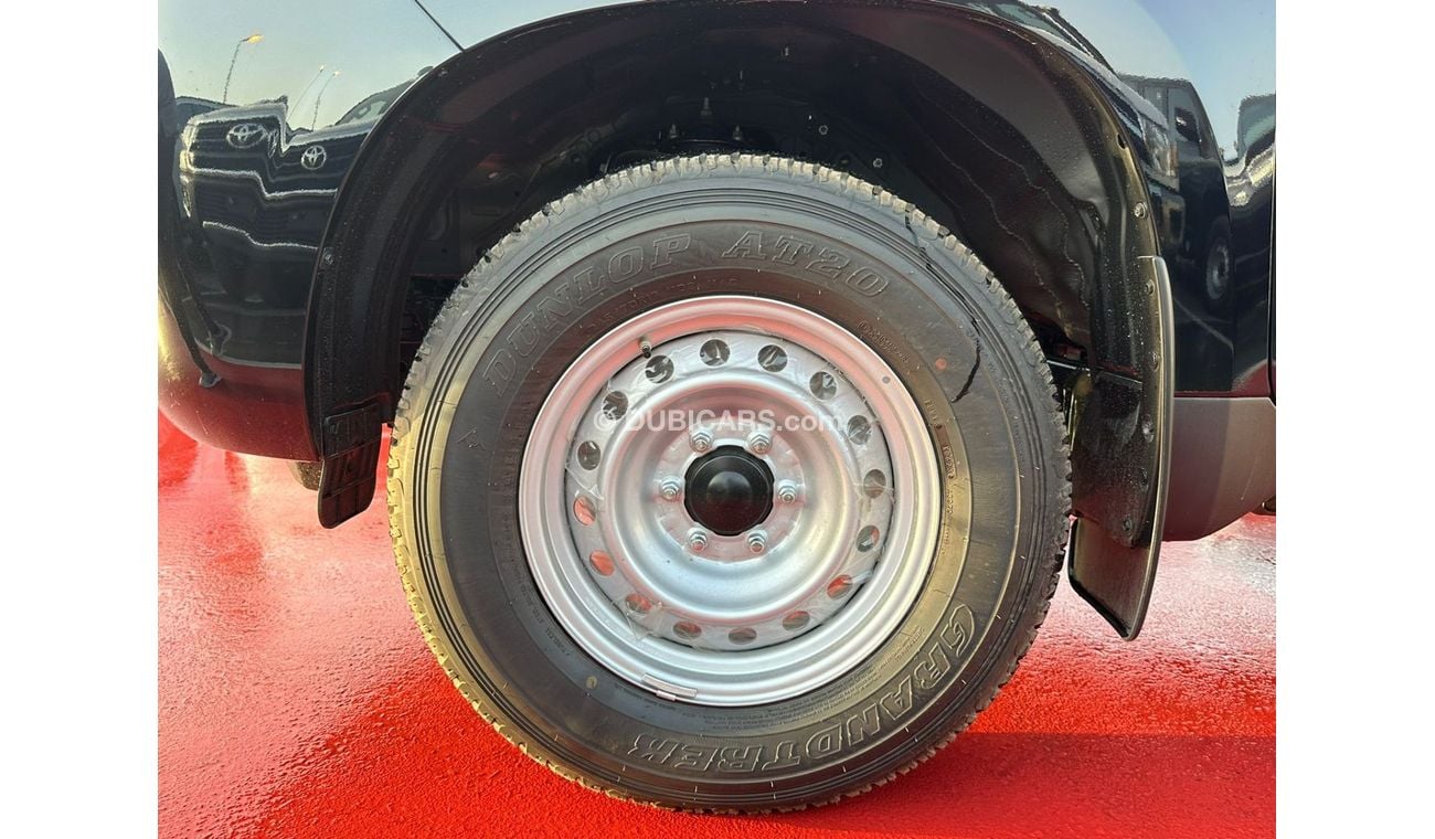 تويوتا برادو TOYOTA PRADO 2.7 TX SPARE UP BLACK 2023
