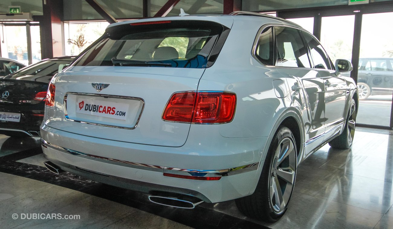 Bentley Bentayga 5 years warranty And service contract