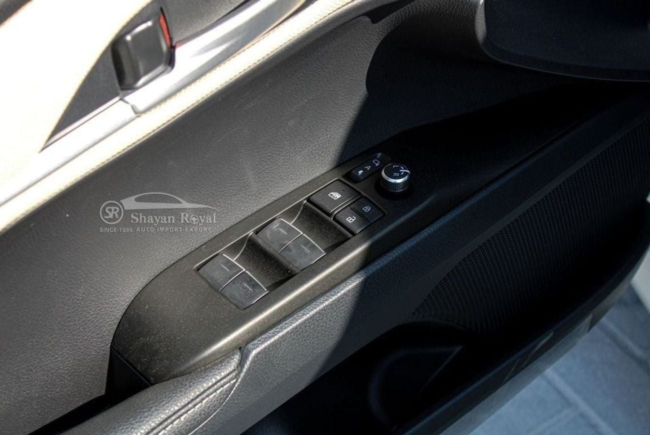 تويوتا كامري LE HEV LHD 2.5L HYBRID LE-G FWD AT 2025MY