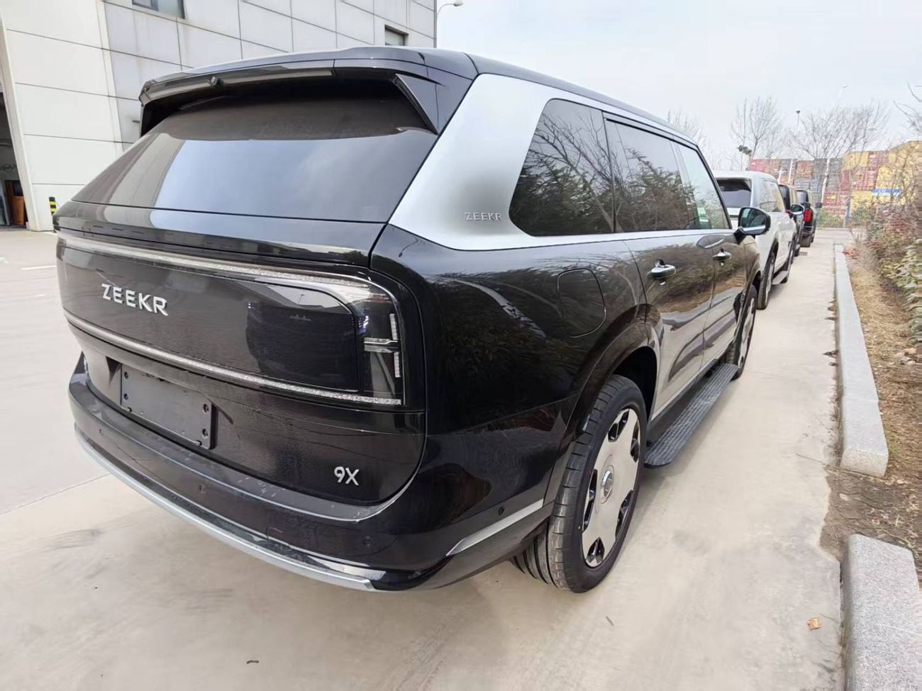 زيكر 9X ZEEKR 9X ULTRA 2025