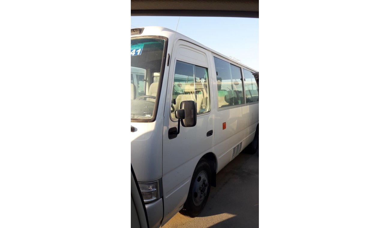 تويوتا كوستر 26 SEATERS DIESEL MANUEL MODEL 2012