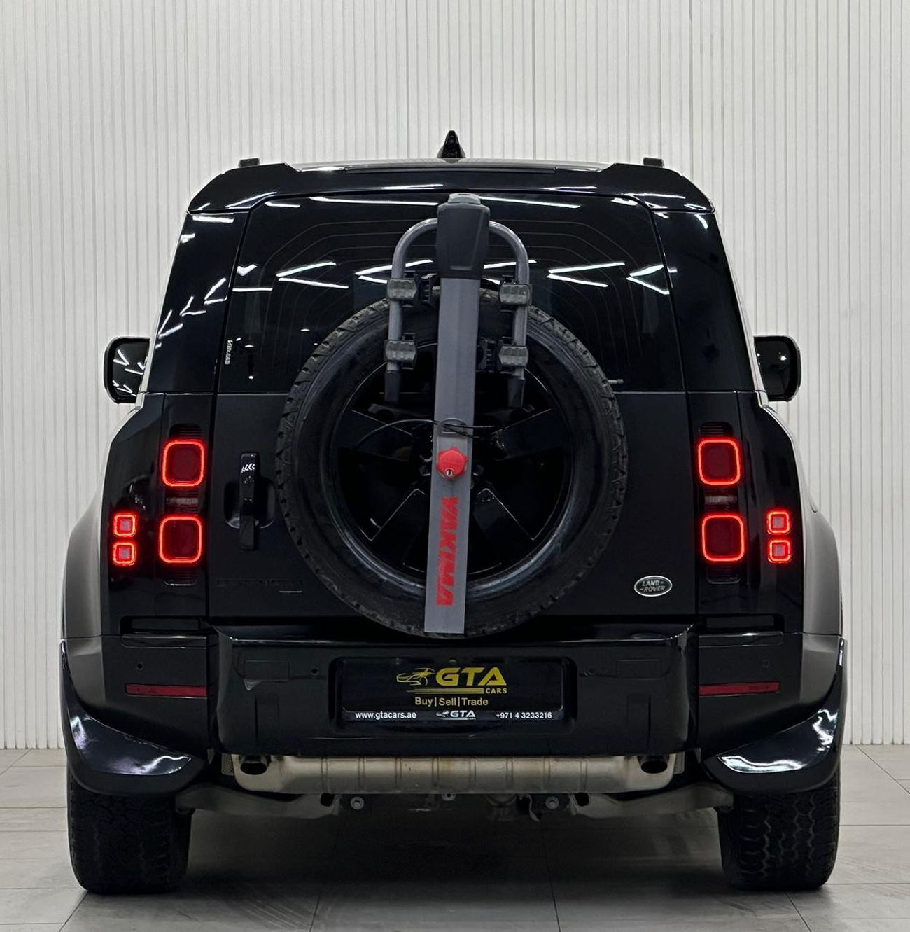 Land Rover Defender P400 90 SE 2021 Land Rover Defender 90 P400, 2 Years Agency Warranty, Full Service History, GCC