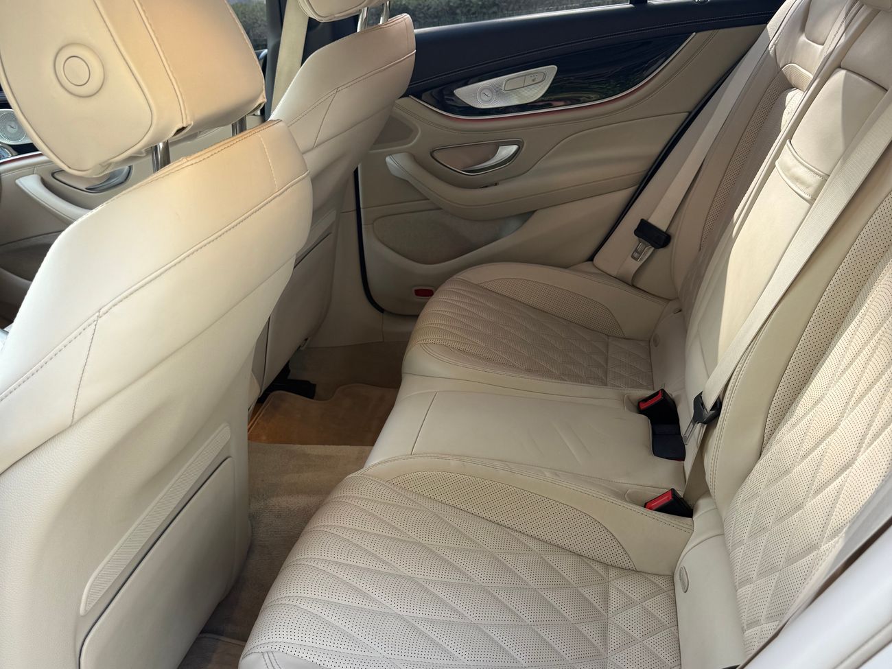 مرسيدس بنز ايه ام جي جي تي 43 Mercedes AMG GT43 4MATIC+