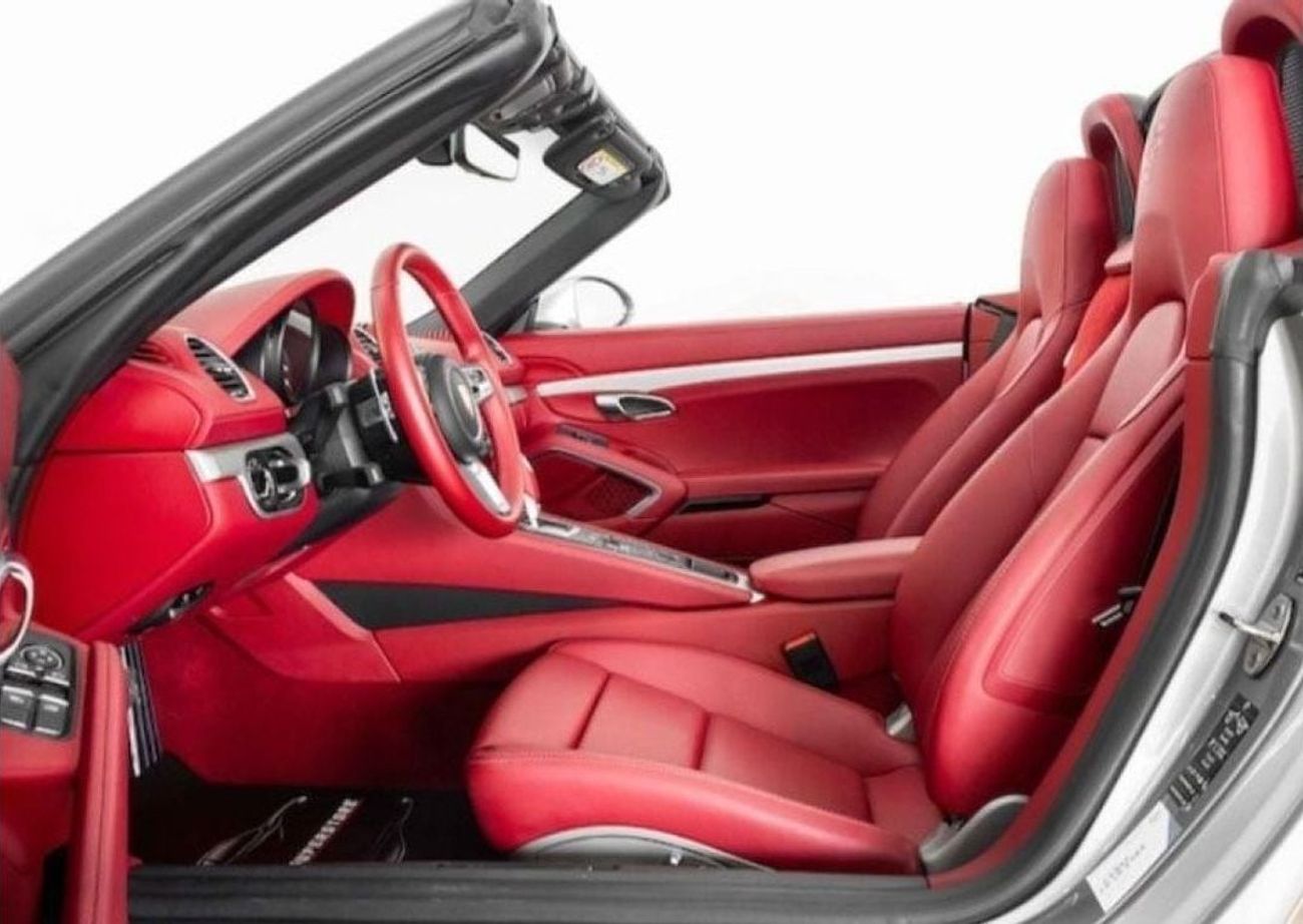 Porsche 718 Boxster 2022-PORSCHE BOXSTER-25 YEARS ANNIVERSARY EDITION-GCC-SPECIAL CAR-AL NABOODA WARRANTY TILL 2026