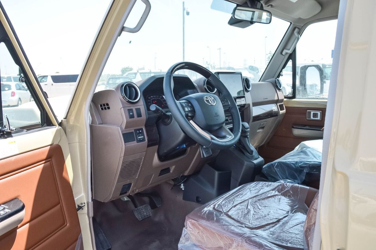 تويوتا لاند كروزر بيك آب TOYOTA LAND CURISER 79 4.0L 4WD PETROL SC PICKUP 2025