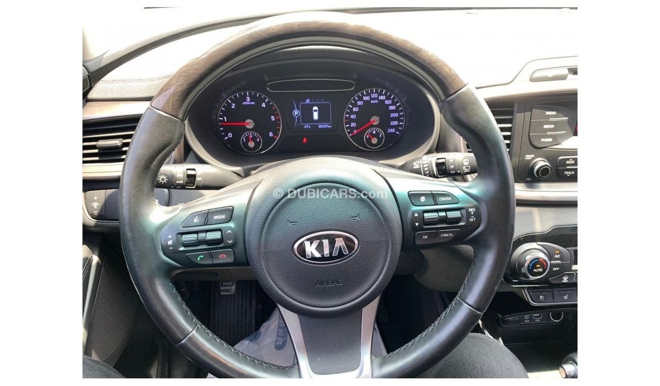 كيا سورينتو KIA SORENTO 2017 2,0 DIESEL 7 SEATS