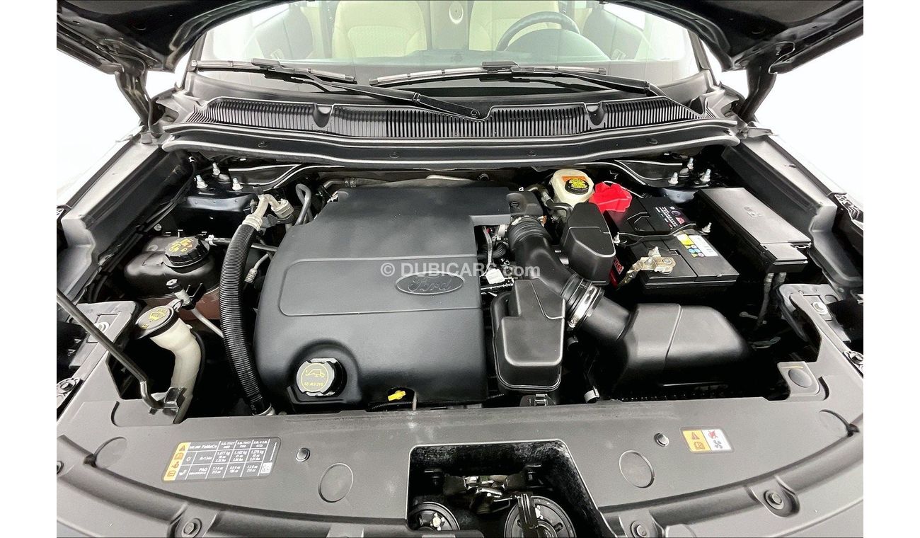 Ford Explorer XL / Standard