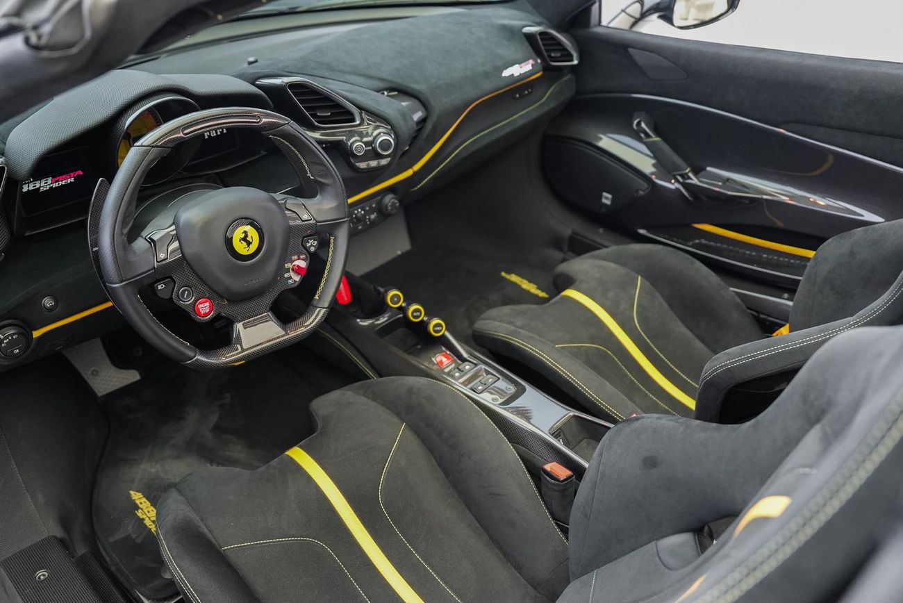 Ferrari 488 Pista Spider 3.9L