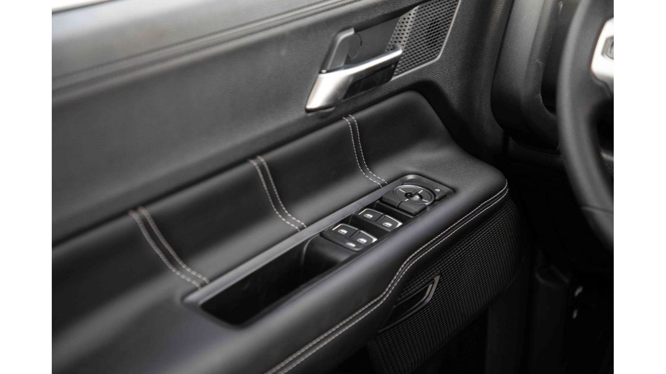 جاي ام سي جراند أفينيو 2024 JMC Grand Avenue 2.3 DV 4X4 - أبيض لؤلؤي من الداخل أسود