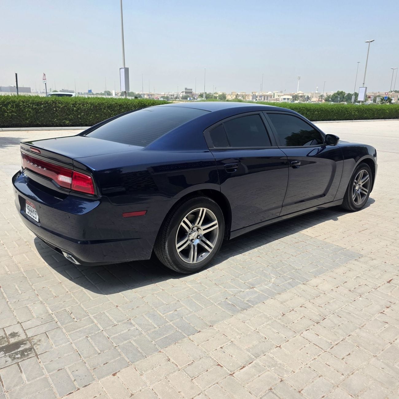 Dodge Charger SE