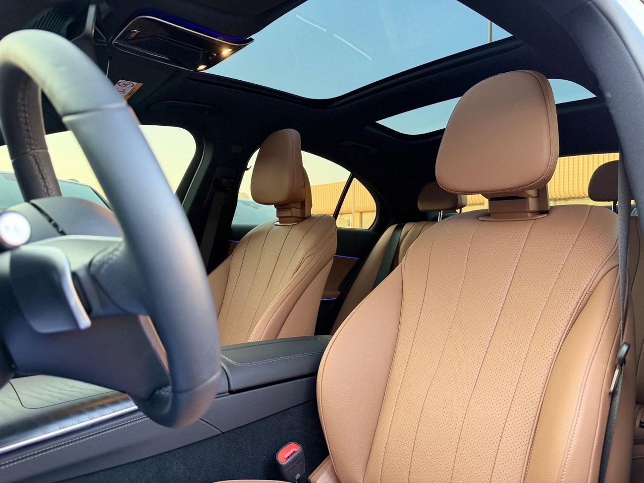 Mercedes-Benz E200 2.0L