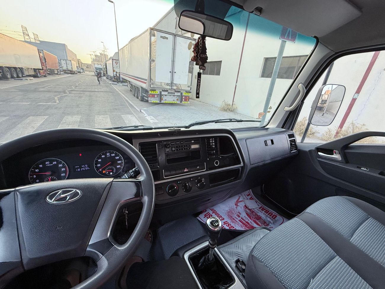 Hyundai Mighty Gcc / EX6 / Tipper