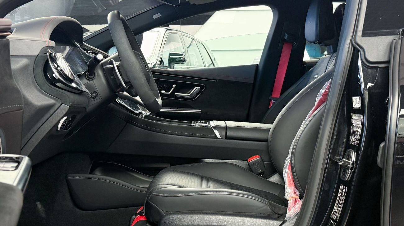 مرسيدس بنز EQE 53 4M Mercedes-Benz EQE 53 AMG 2024 - GCC - Under Warranty