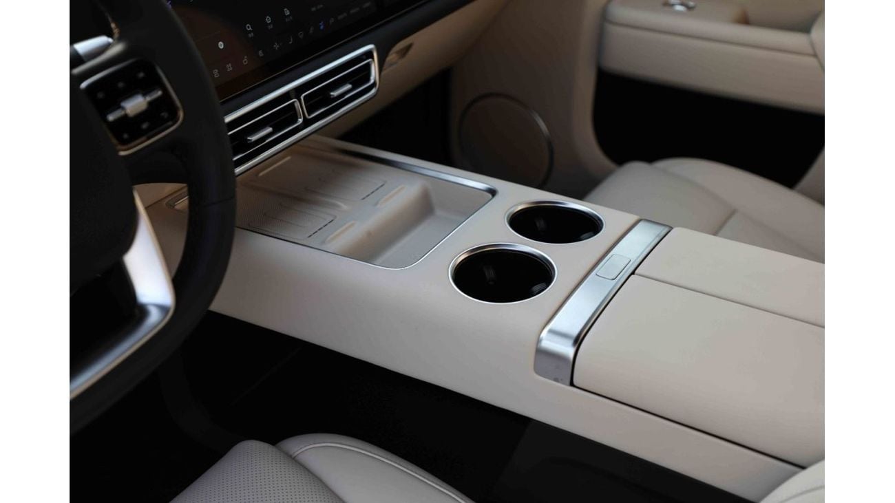 Li Auto L9 2024 Li Auto L9 ULTRA - Silver inside Black & White