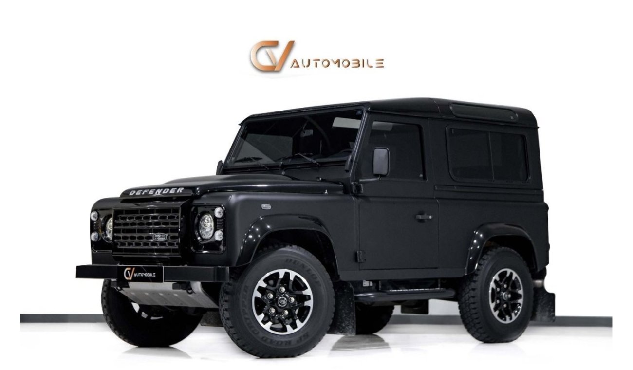 Land Rover Defender 90 GCC Spec