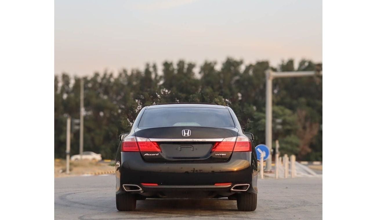 Honda Accord EX 2.4L Honda Accord 2015 GCC accident-free in excellent condition