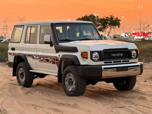 Toyota Land Cruiser 70 Std 4.0L AWD