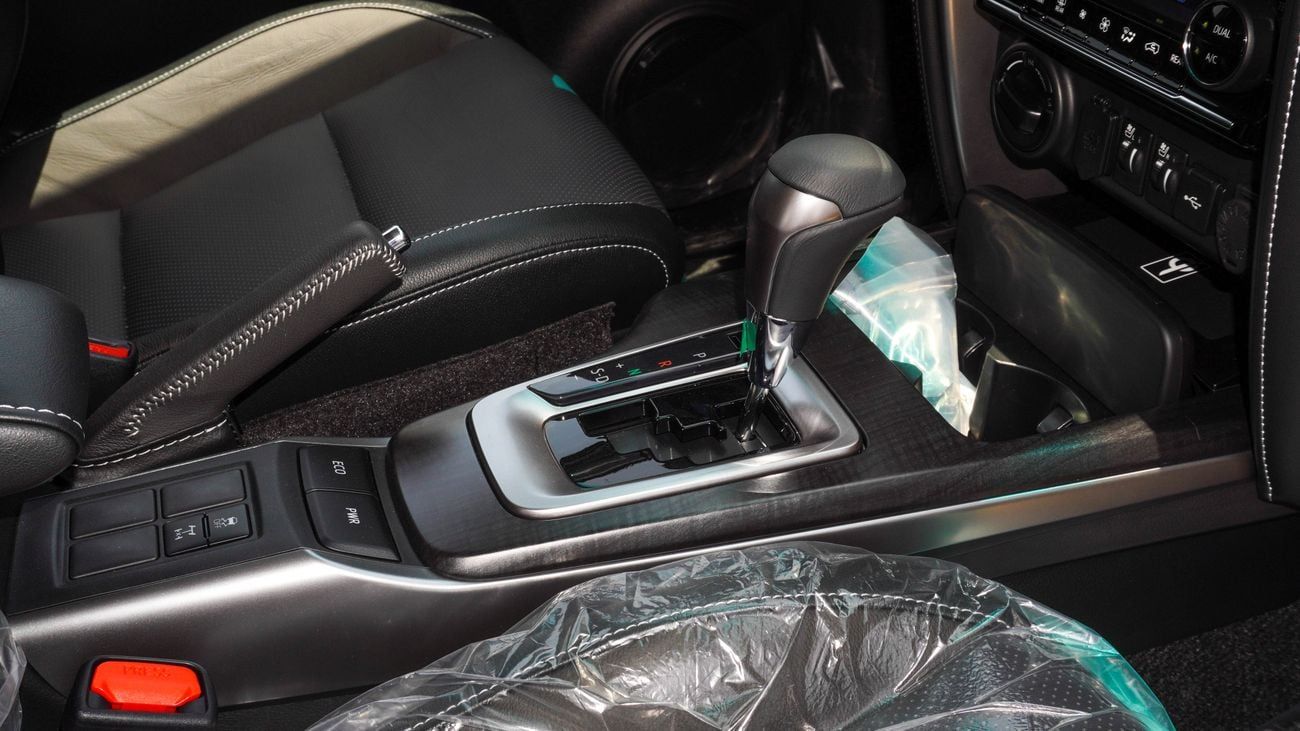 Toyota Fortuner SR5 4.0 L V6