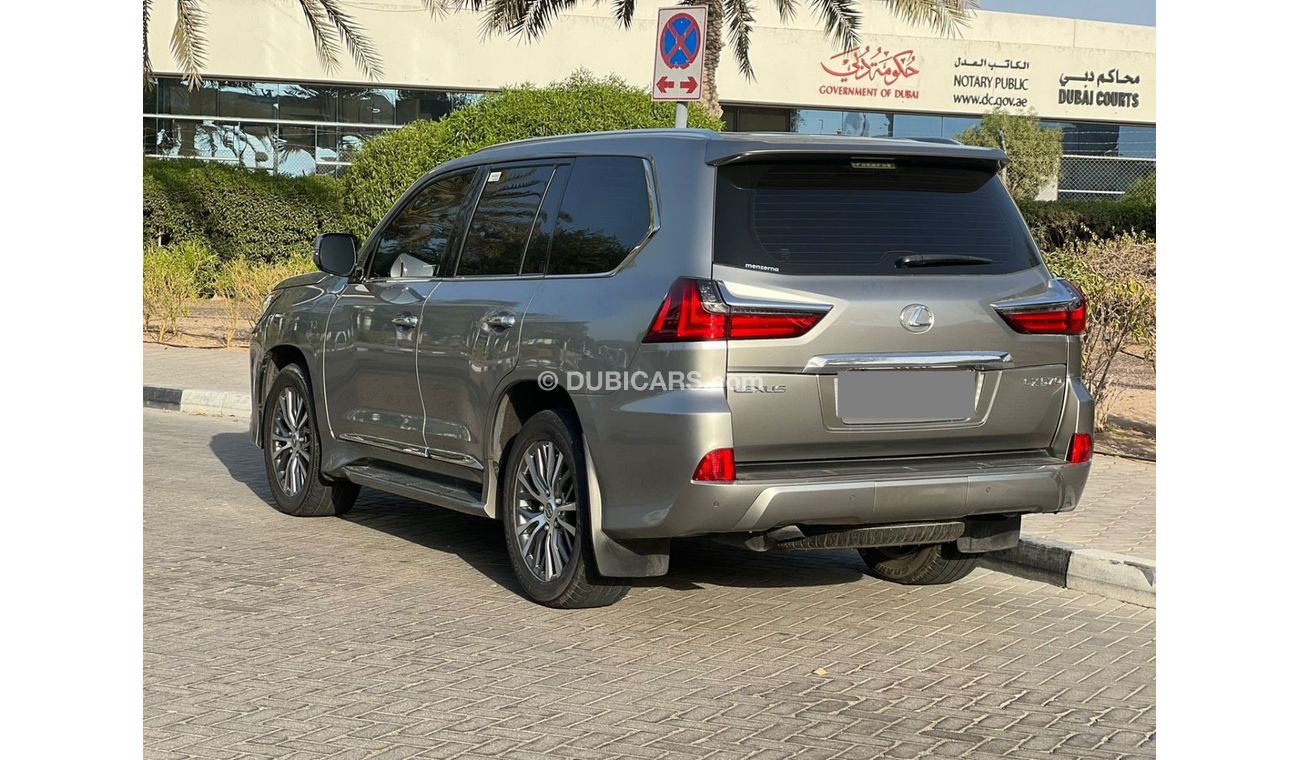 Lexus LX 570 || FSH || Warranty til 2024 || Original Paint || GCC || Pristine Condition