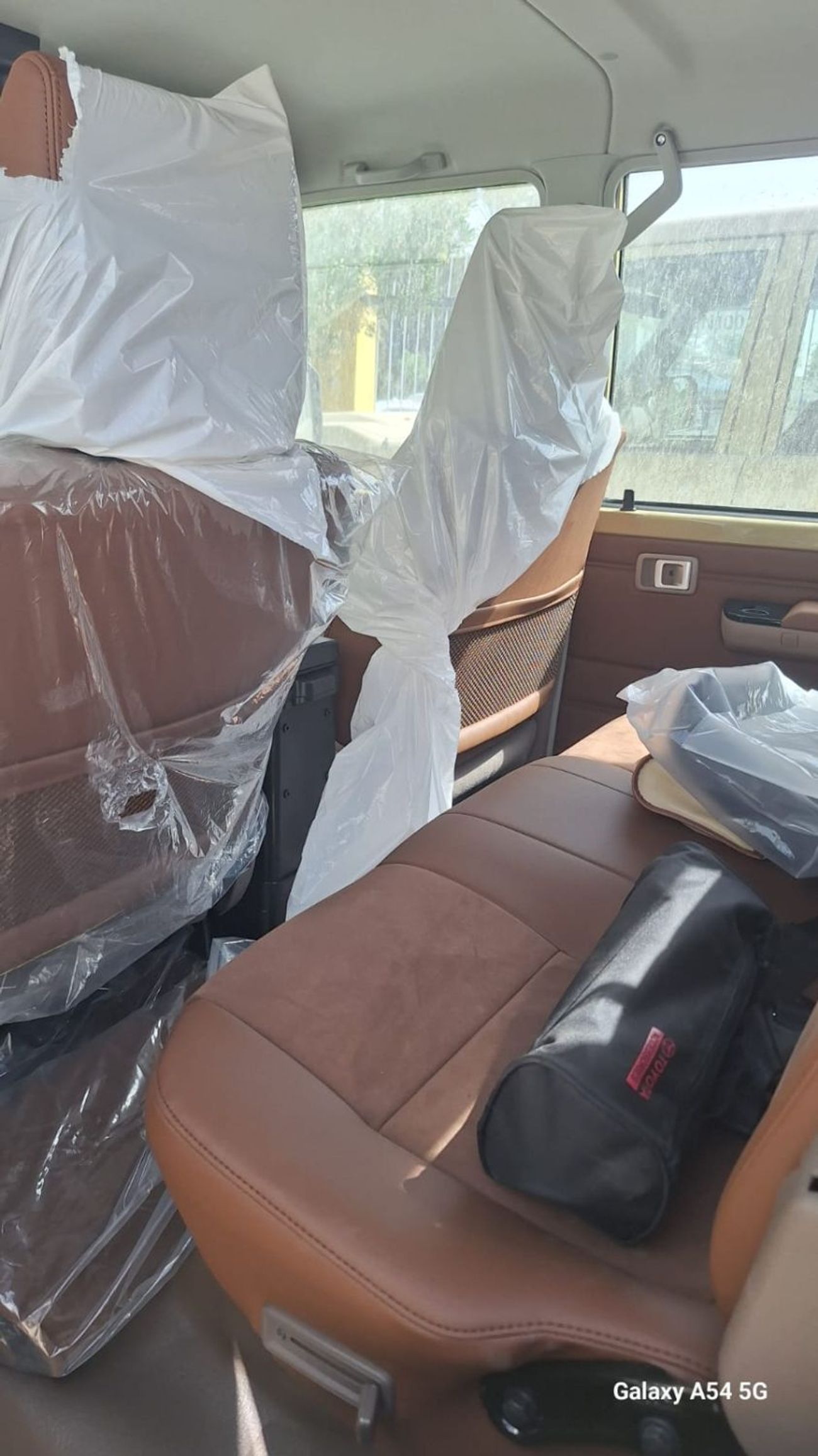 تويوتا لاند كروزر بيك آب TOYOTA LAND CRUISER LC79 DC FULL OPTION AT